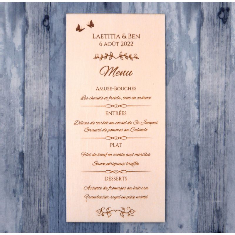 Lierre & papillons - Menu de mariage en bois - hover