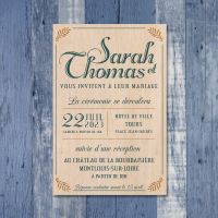 Faire-part de mariage en bois typographie et lettrage vintage