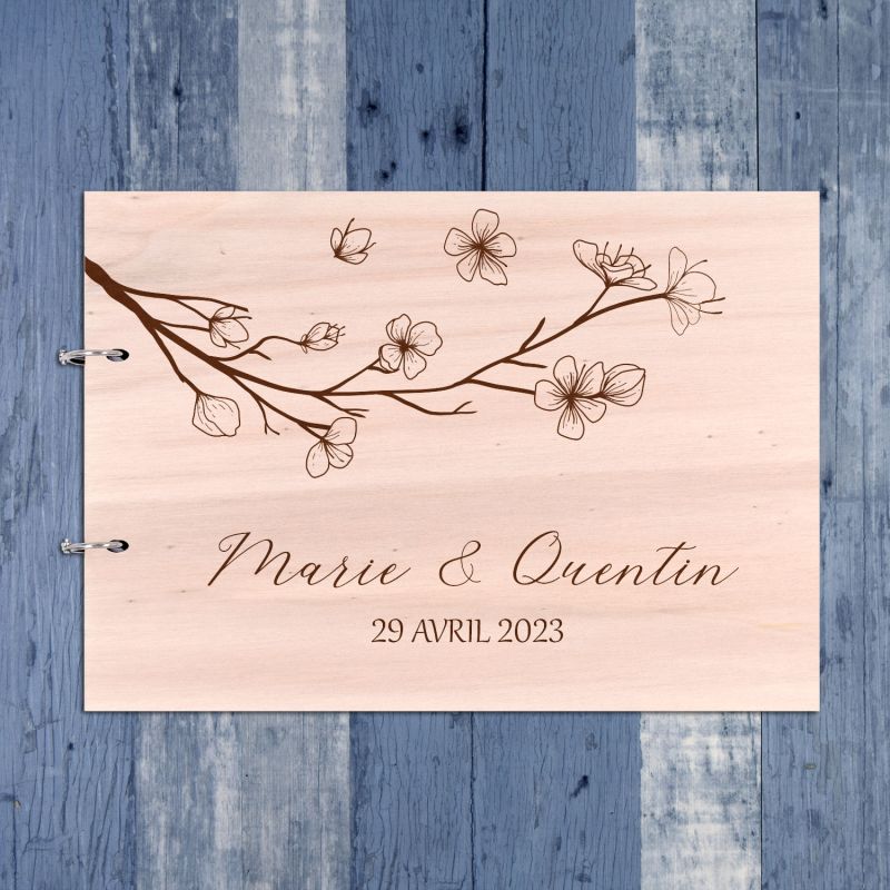 Branche fleurie - Livre d'or de mariage sur bois - hover