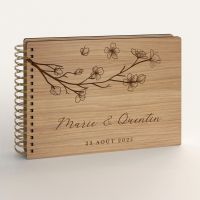 Livre d'or de mariage en bois gravé sur chêne - Branches fleuries