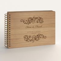 Livre d'or de mariage en bois gravé sur chêne - Fleurs