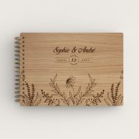 Livre d'or de mariage en bois gravé sur chêne avec fleurs champêtres