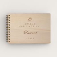 Livre d'or d'anniversaire personnalisé en bois de peuplier avec un gâteau