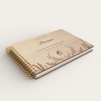 Livre d'or d'anniversaire personnalisé en bois de peuplier avec fleurs champêtres